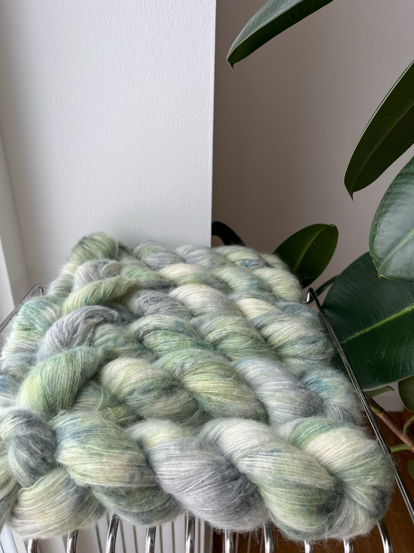 'Vintergæk' - alpakka lace 400 m/50 g.