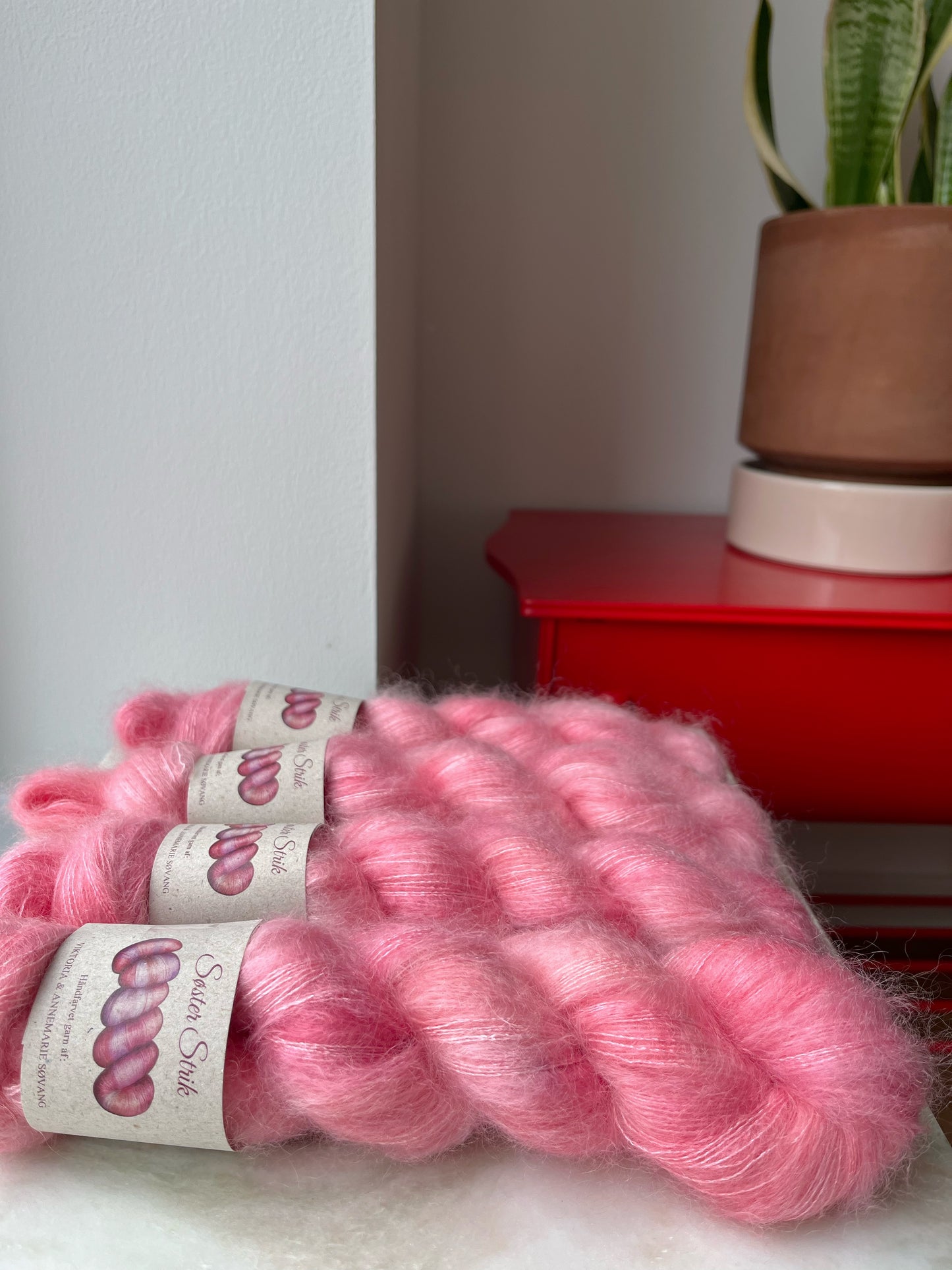 ‘Rabarber’ - Silk Mohair 420m / 50g.