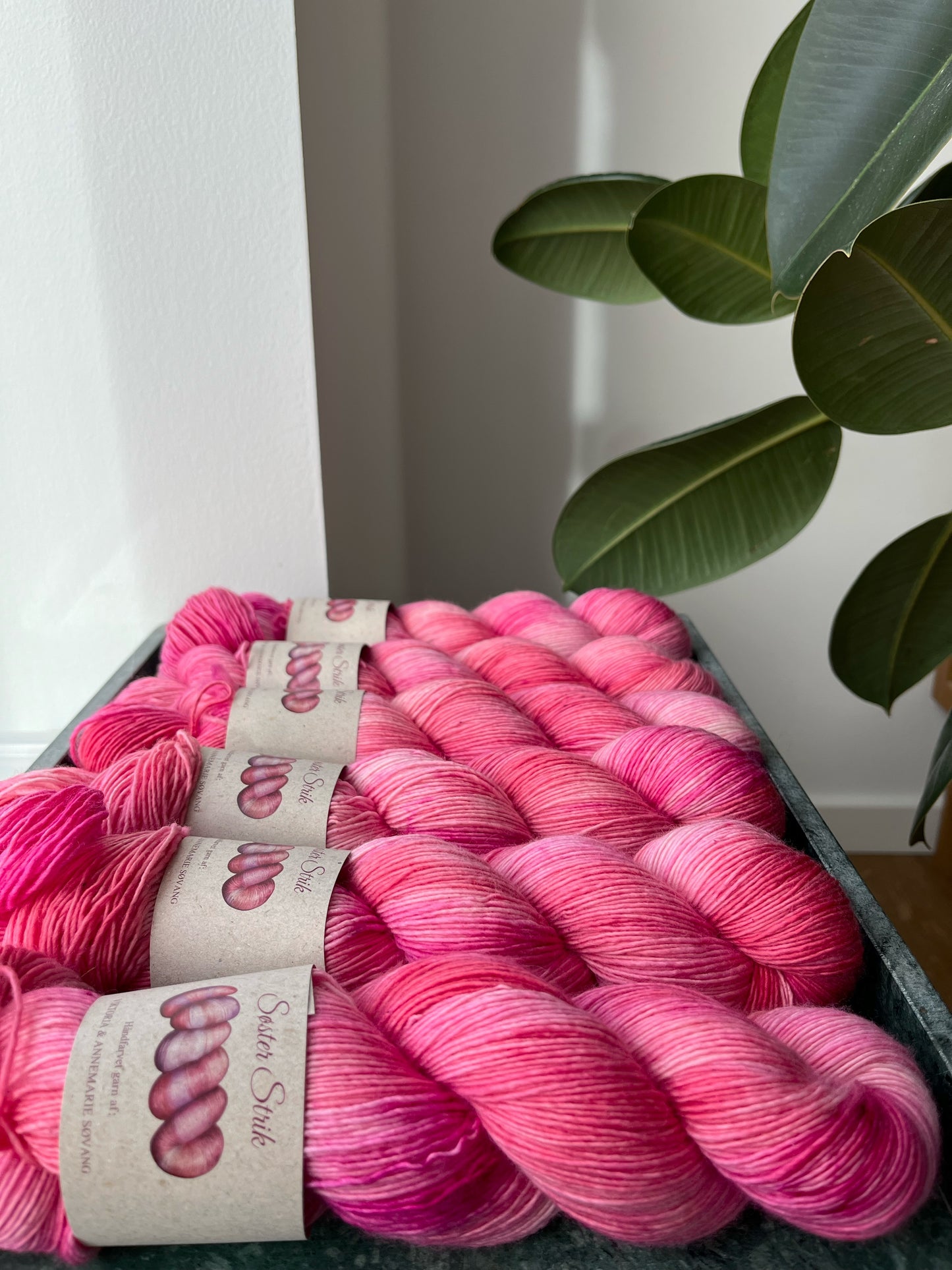 'Tornerose' - merino singles 366 m/100 g.