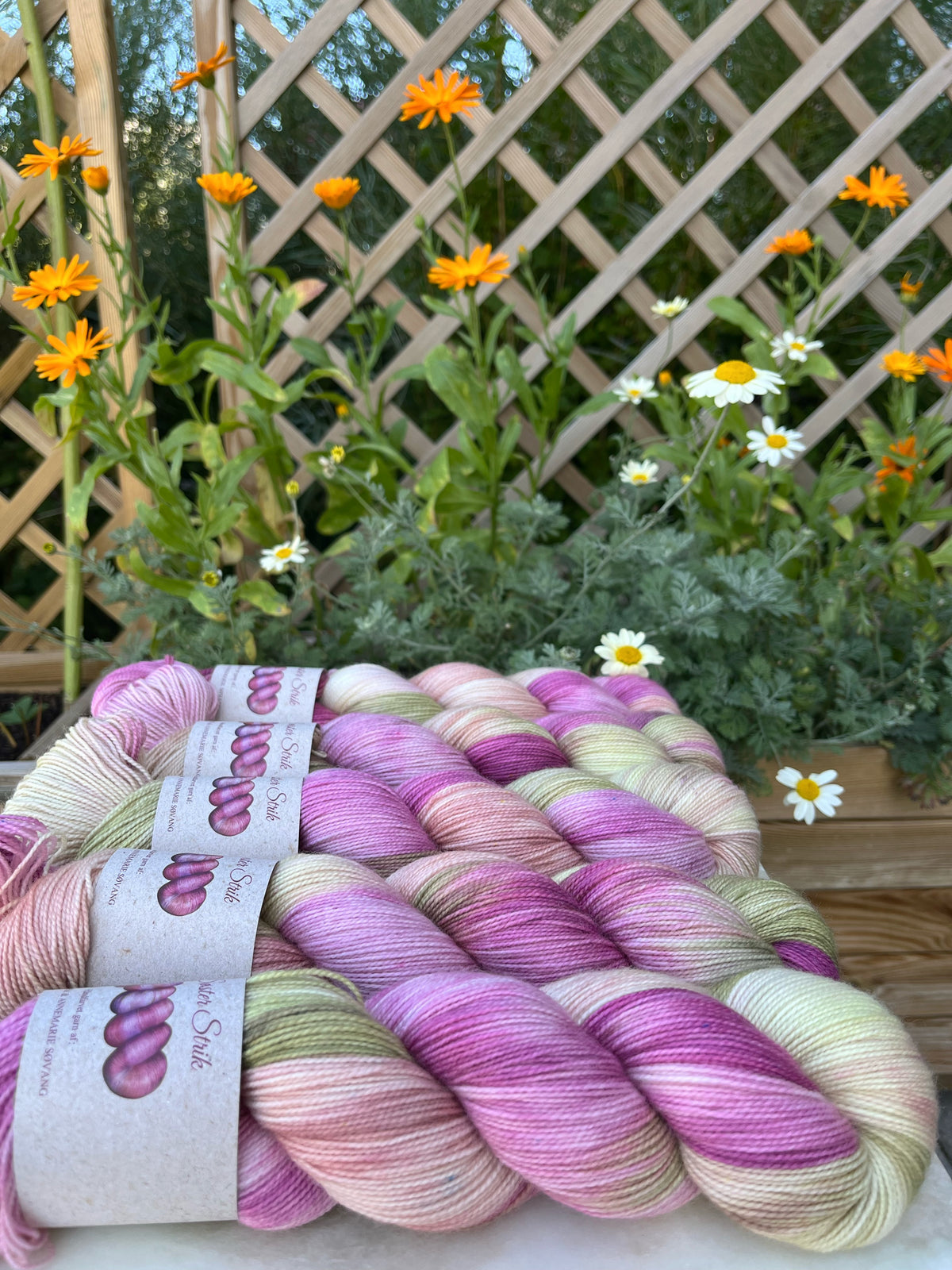 'Hortensia' - sock 425 m/100 g.