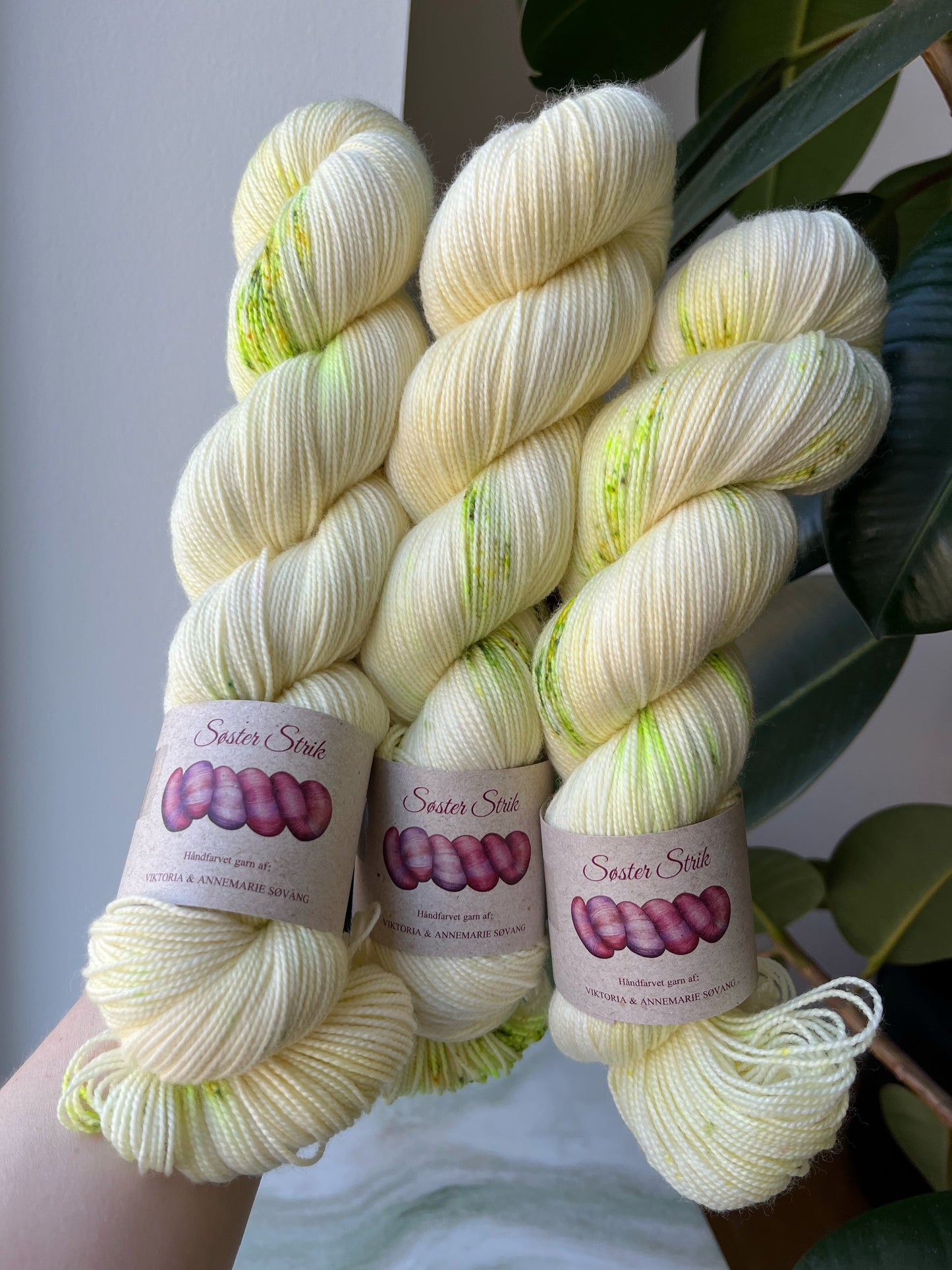 'Hyldeblomst' - Sock 425m / 100g.