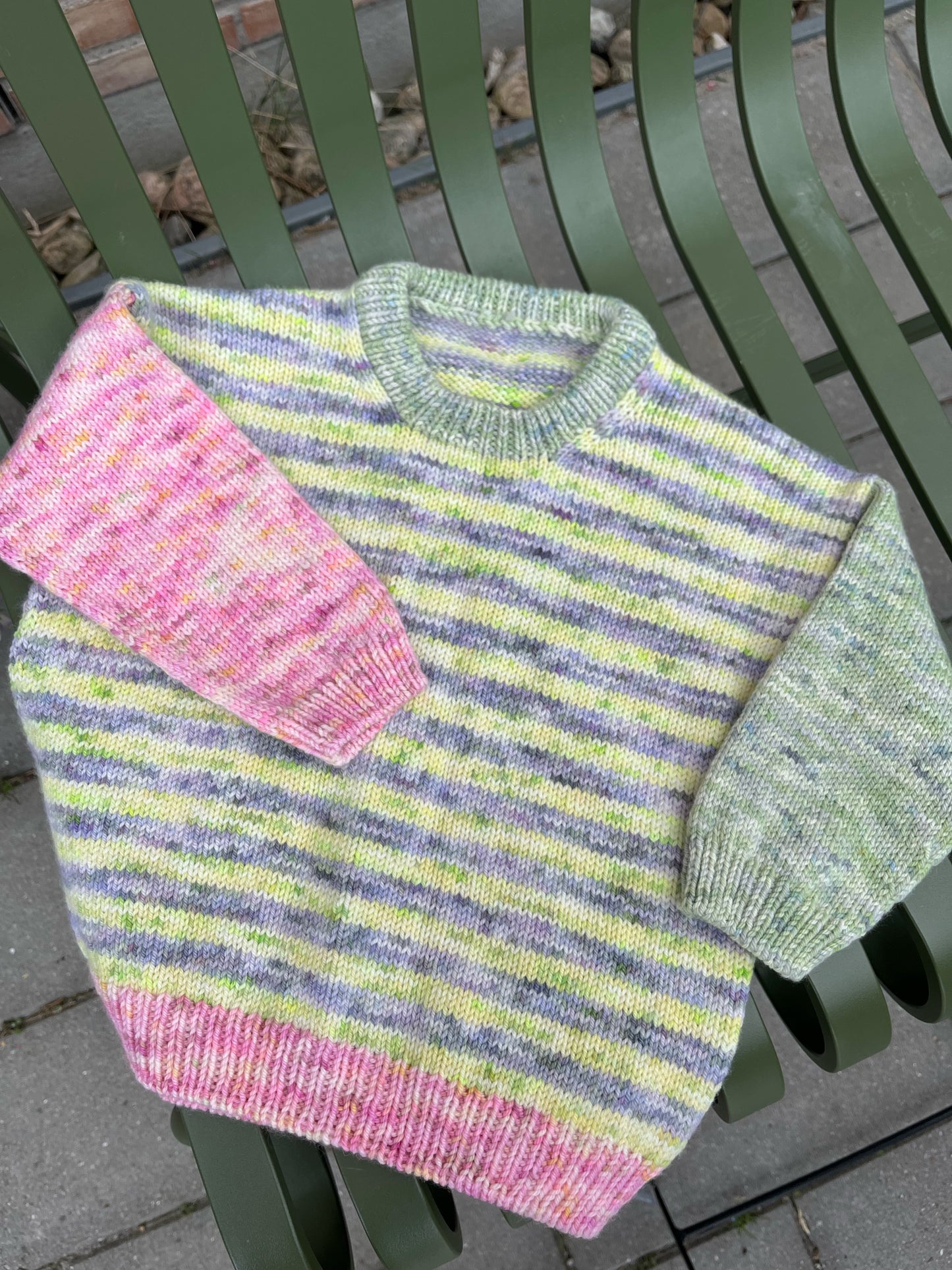 'Fransk Anemone' - Organic merino DK 200m/100g.