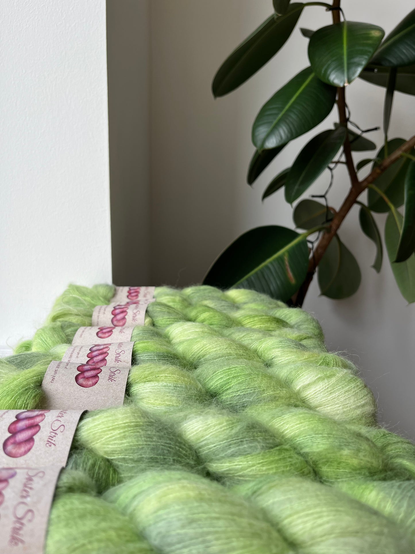 'Det spirer' - alpakka lace 400 m/50 g.