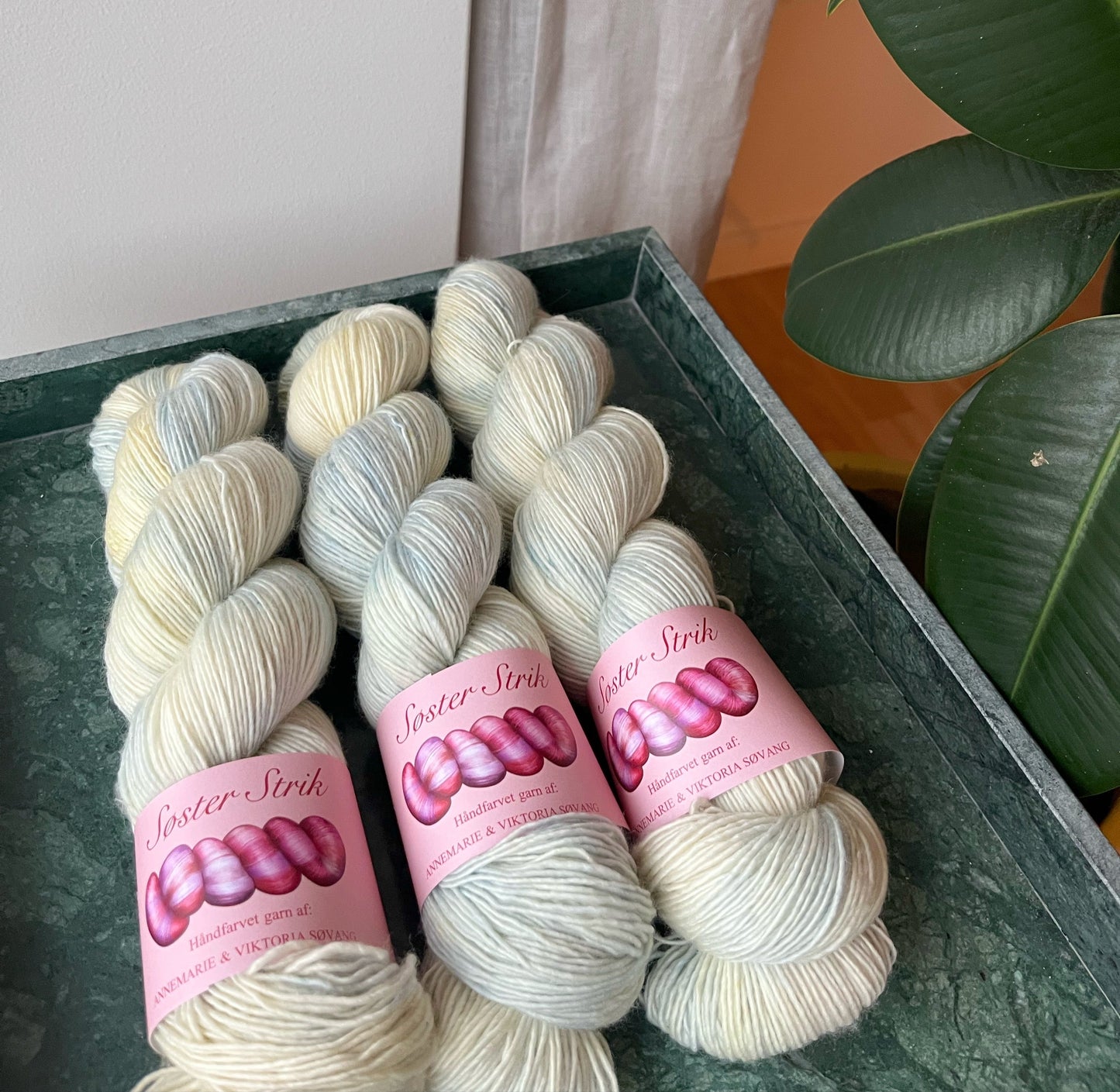 'Lysere tider' - Merino singles 366m/100g.
