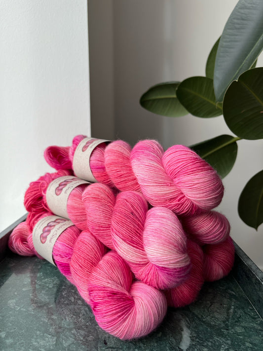 'Tornerose' - merino singles 366 m/100 g.