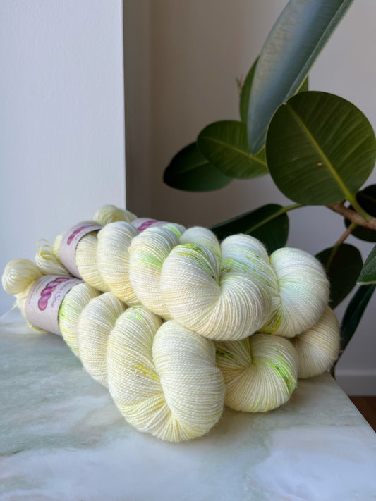 'Hyldeblomst' - Sock 425m / 100g.
