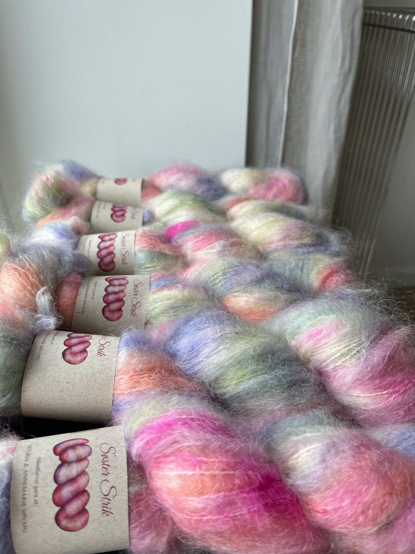'Marcipanæg' - Fat mohair 200m/100g.