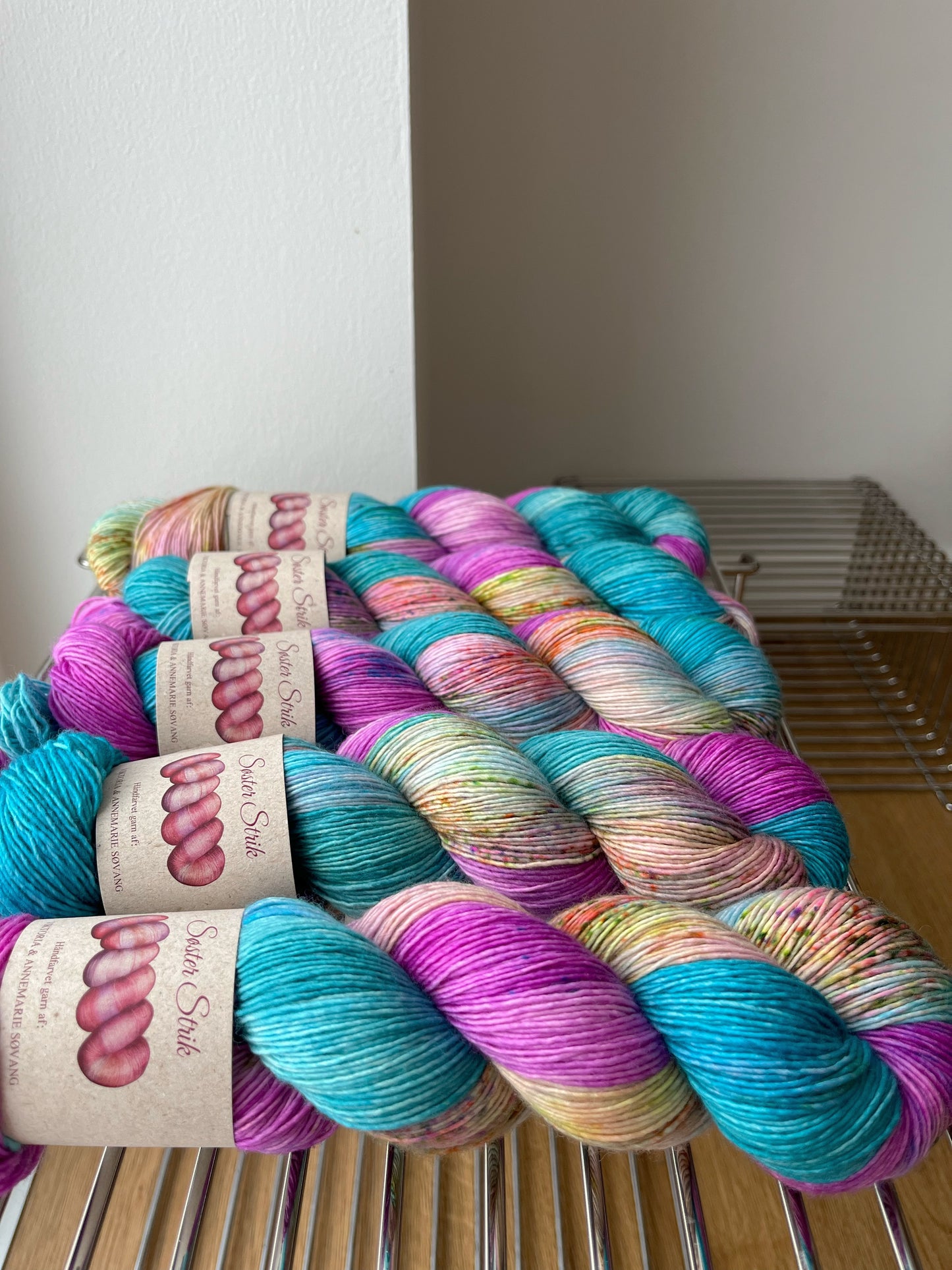 'Encanto' - merino singles 366 m/100 g.