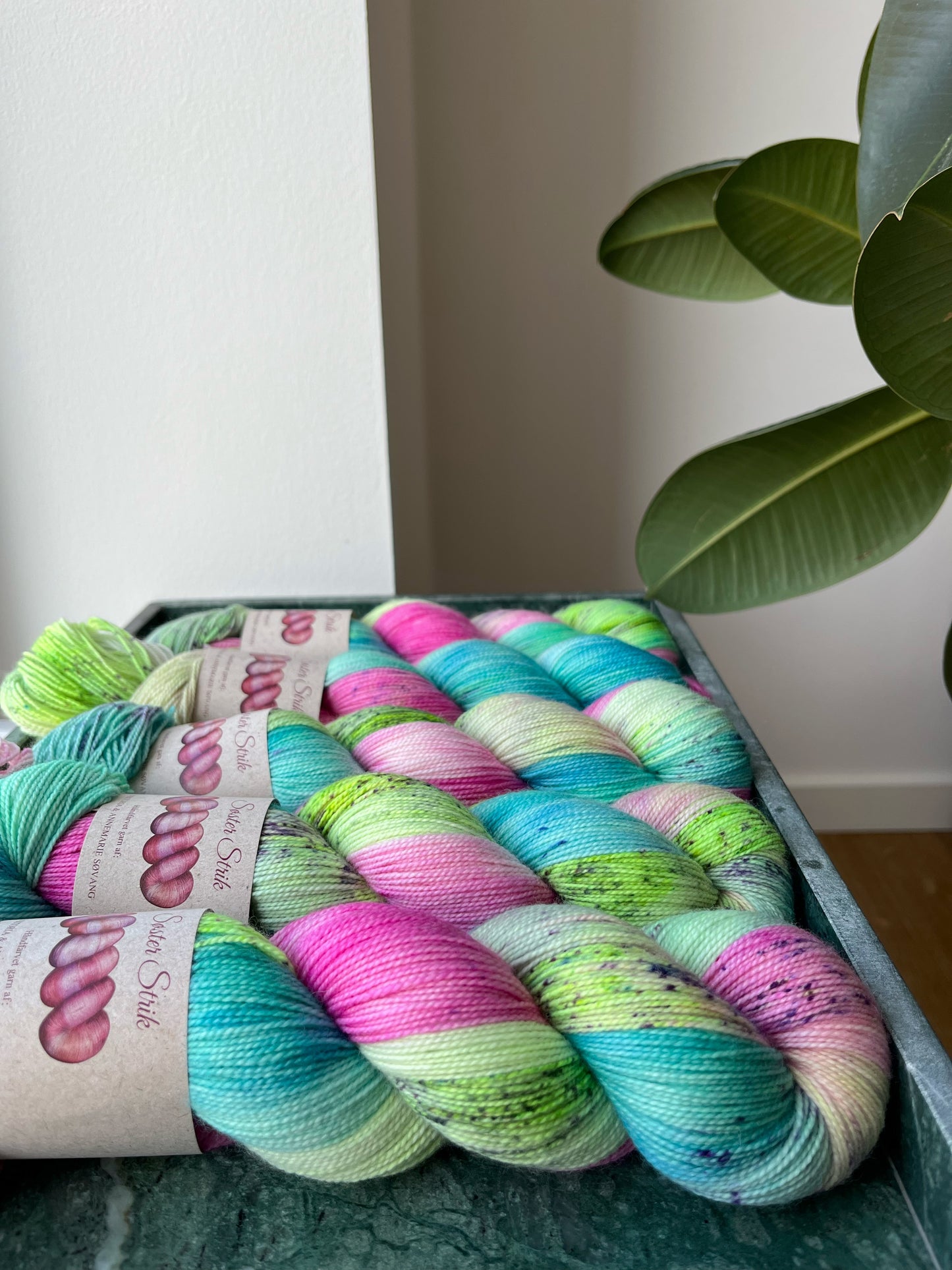 'Tornerose 2.0' - Sock 425m/100g.