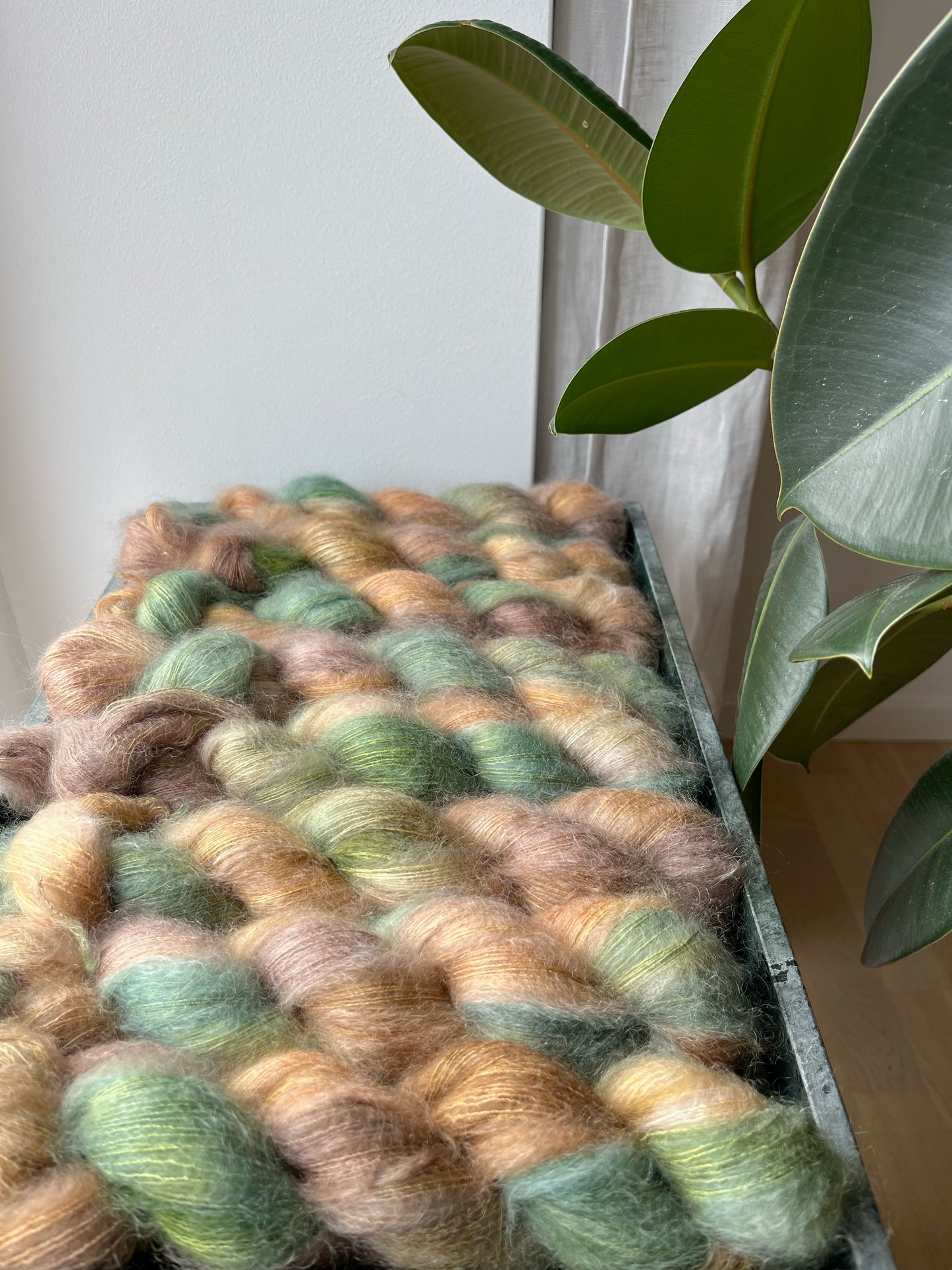 'Skovbund' - Silk mohair 420m/50g.