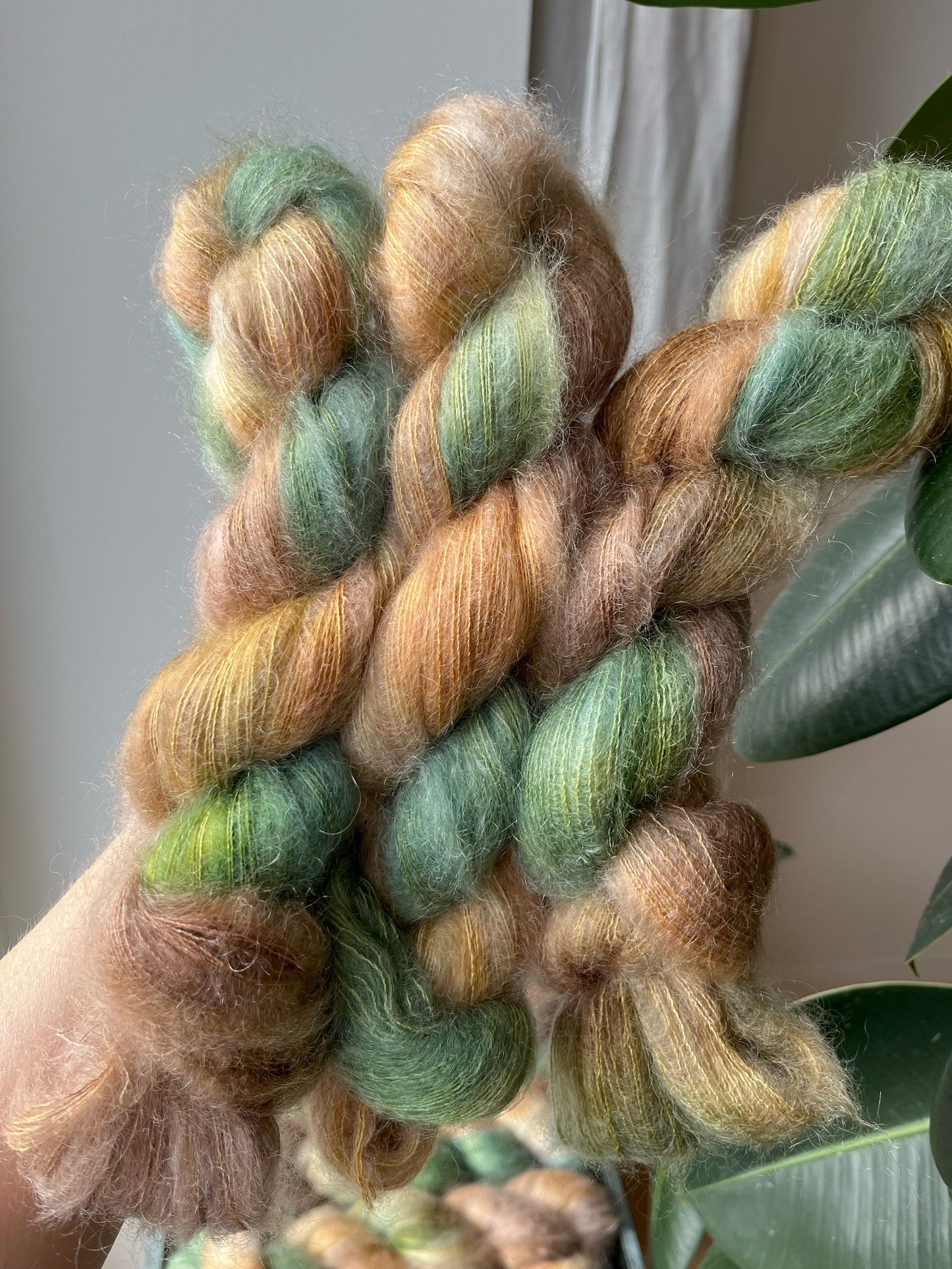'Skovbund' - Silk mohair 420m/50g.