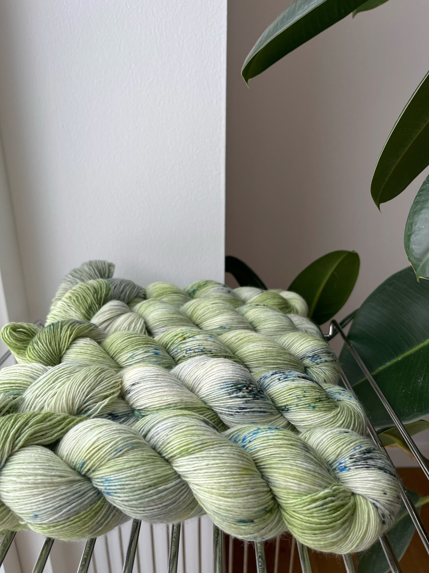 'Vintergæk' - merino singles 366 m/100 g.