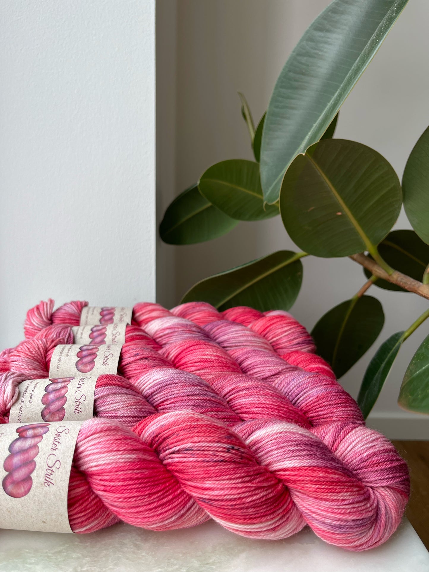 ‘Kirsebær’ - Sock DK 225m/100g