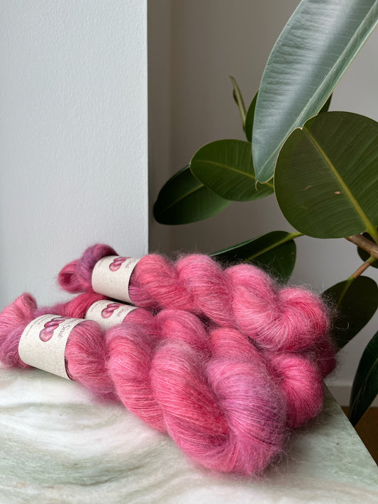 ‘Kirsebær’ Silk mohair 420m / 50g