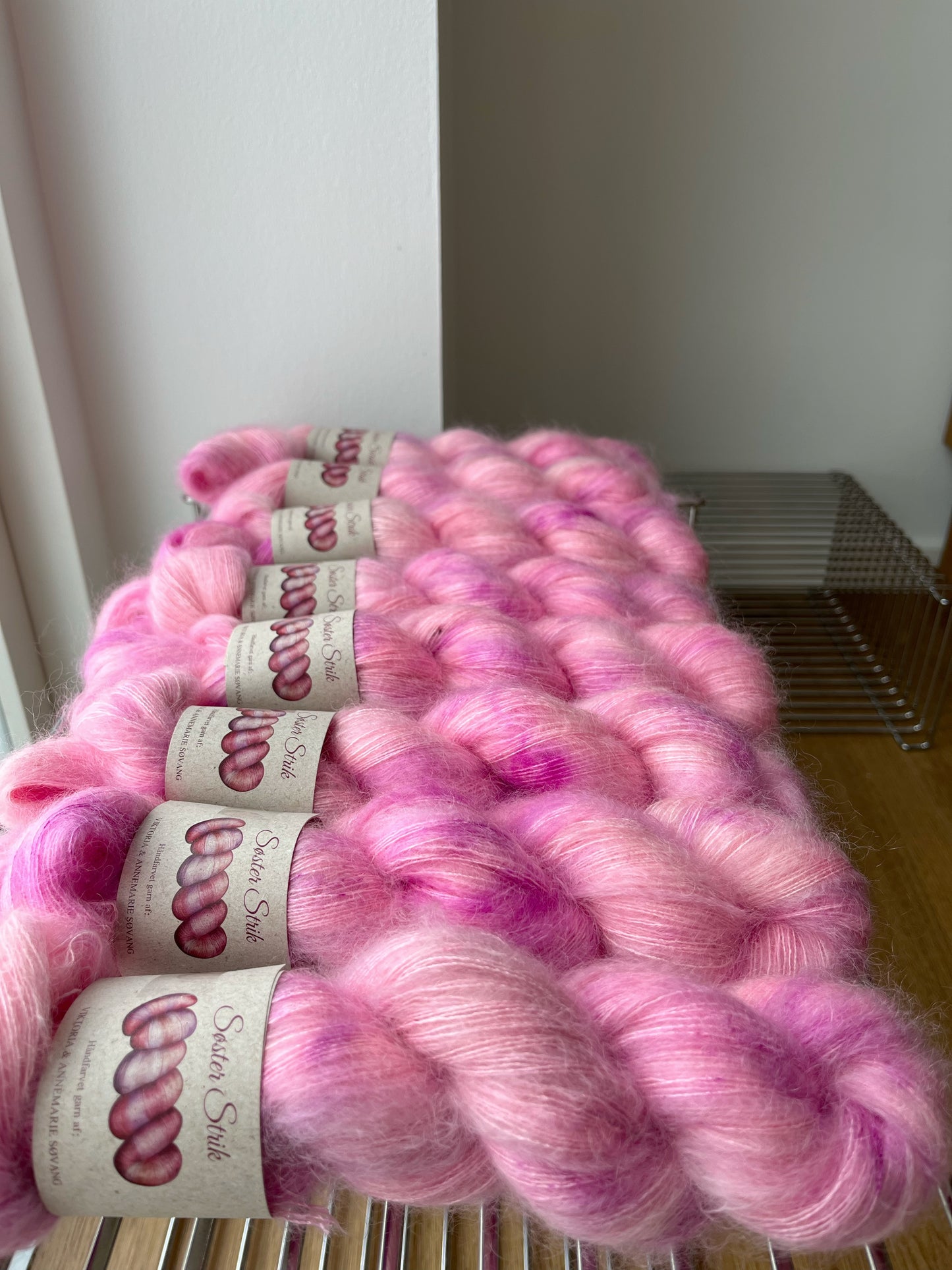 'Vægten' - silke mohair 420 m/50 g.
