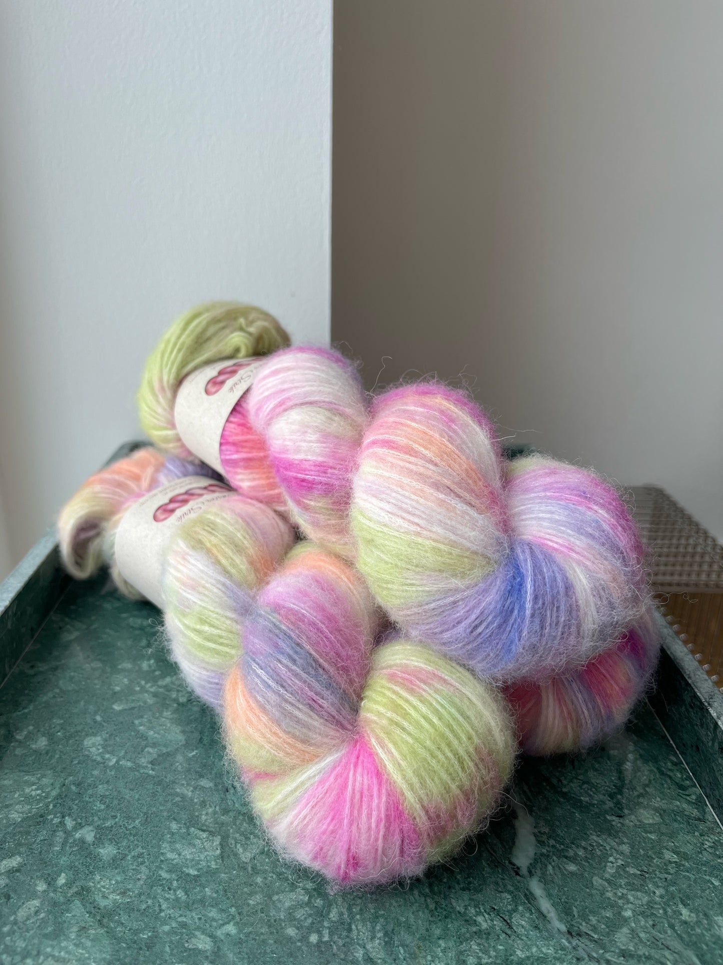 'Marcipanæg' - Alpakka Blow 300m/100g.