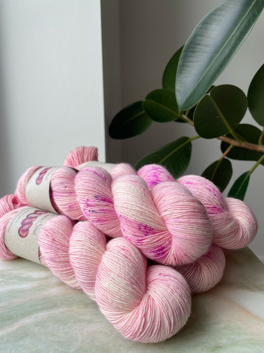 ‘Vægten’ - Merino Singles 366m/100g.