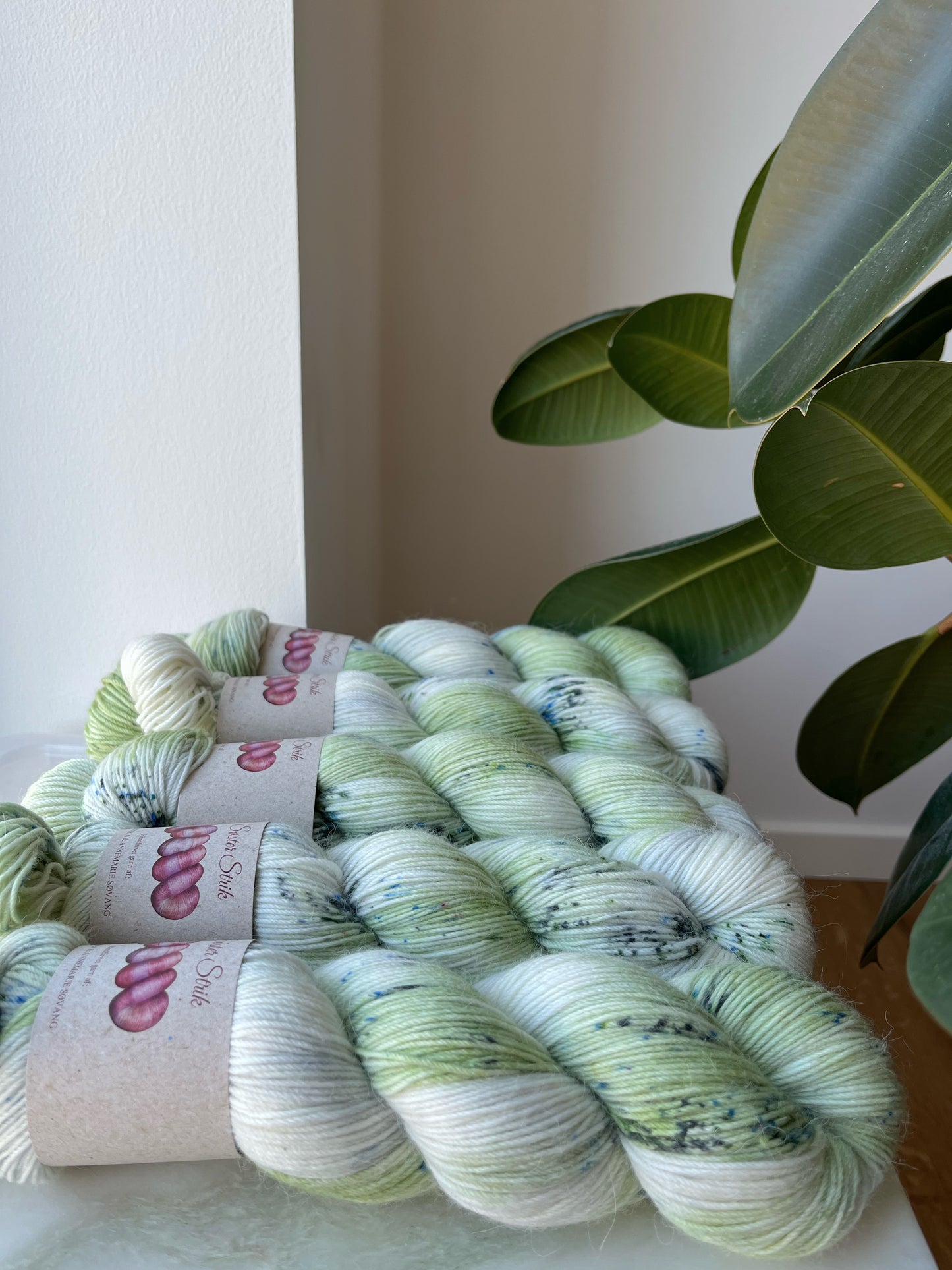 'Vintergæk' - Alpakka Sock 400m/100g.