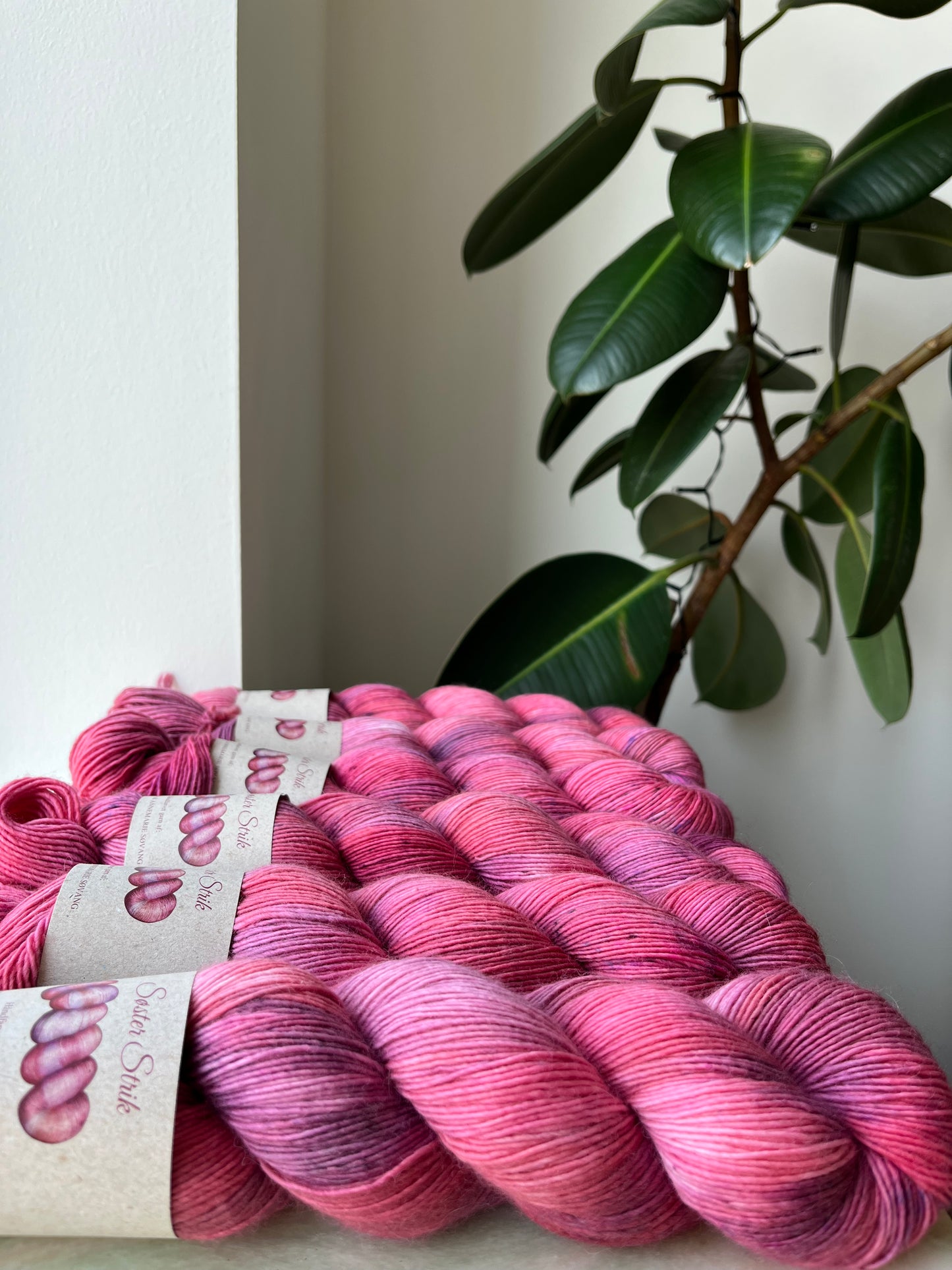 'Kirsebær' - ez merino singles 366 m/100 g.