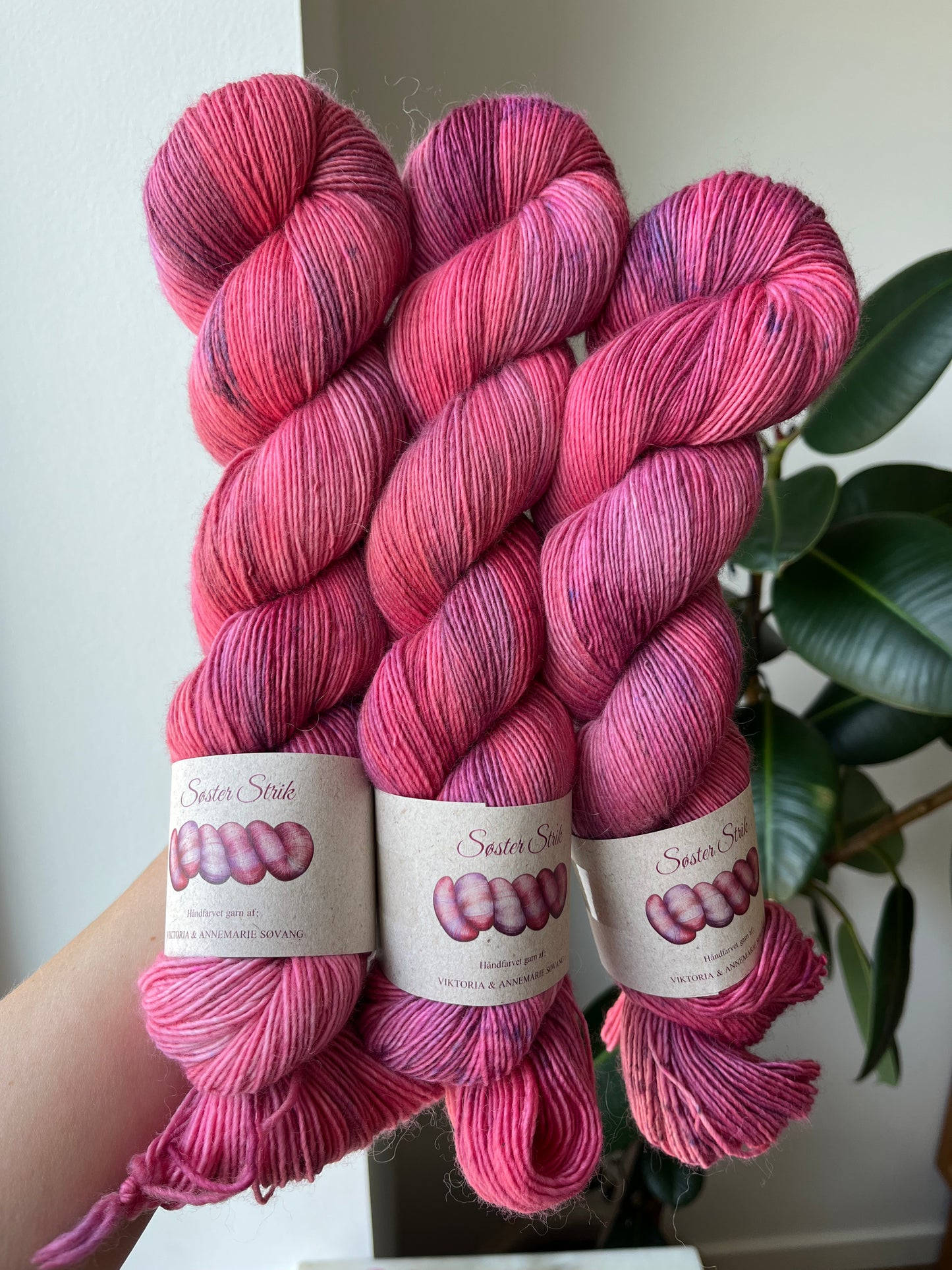 'Kirsebær' - ez merino singles 366 m/100 g.