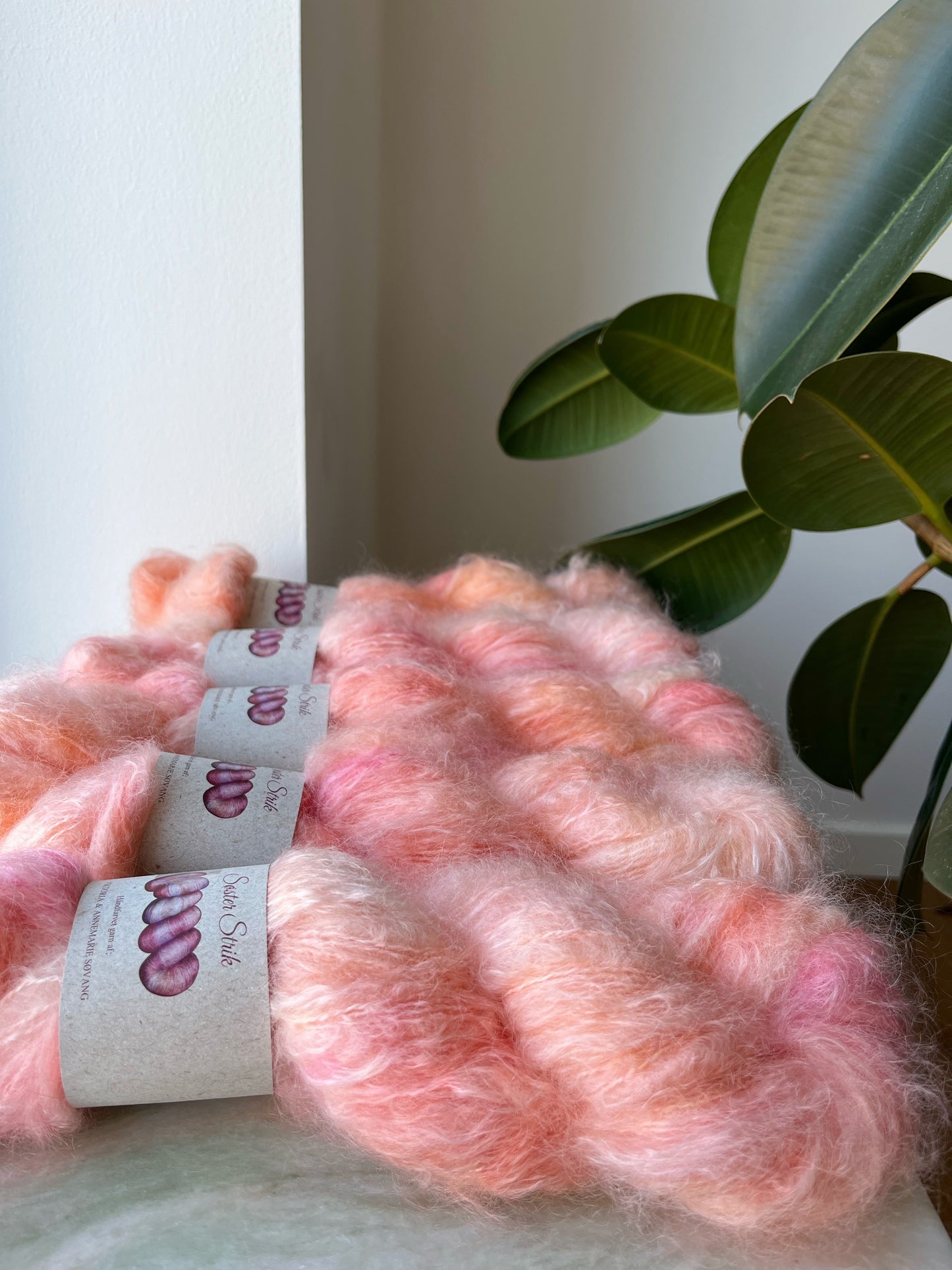 'Glasur' - fat mohair 200 m/100 g.