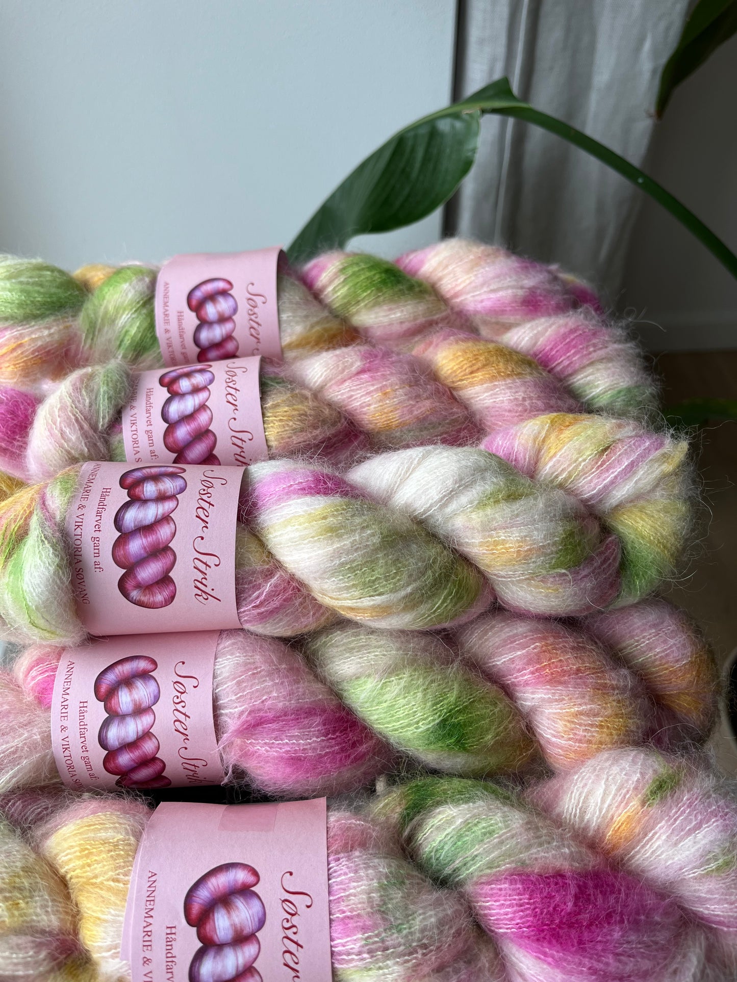 'Æbleblomst' - lace 400 m / 50 g.