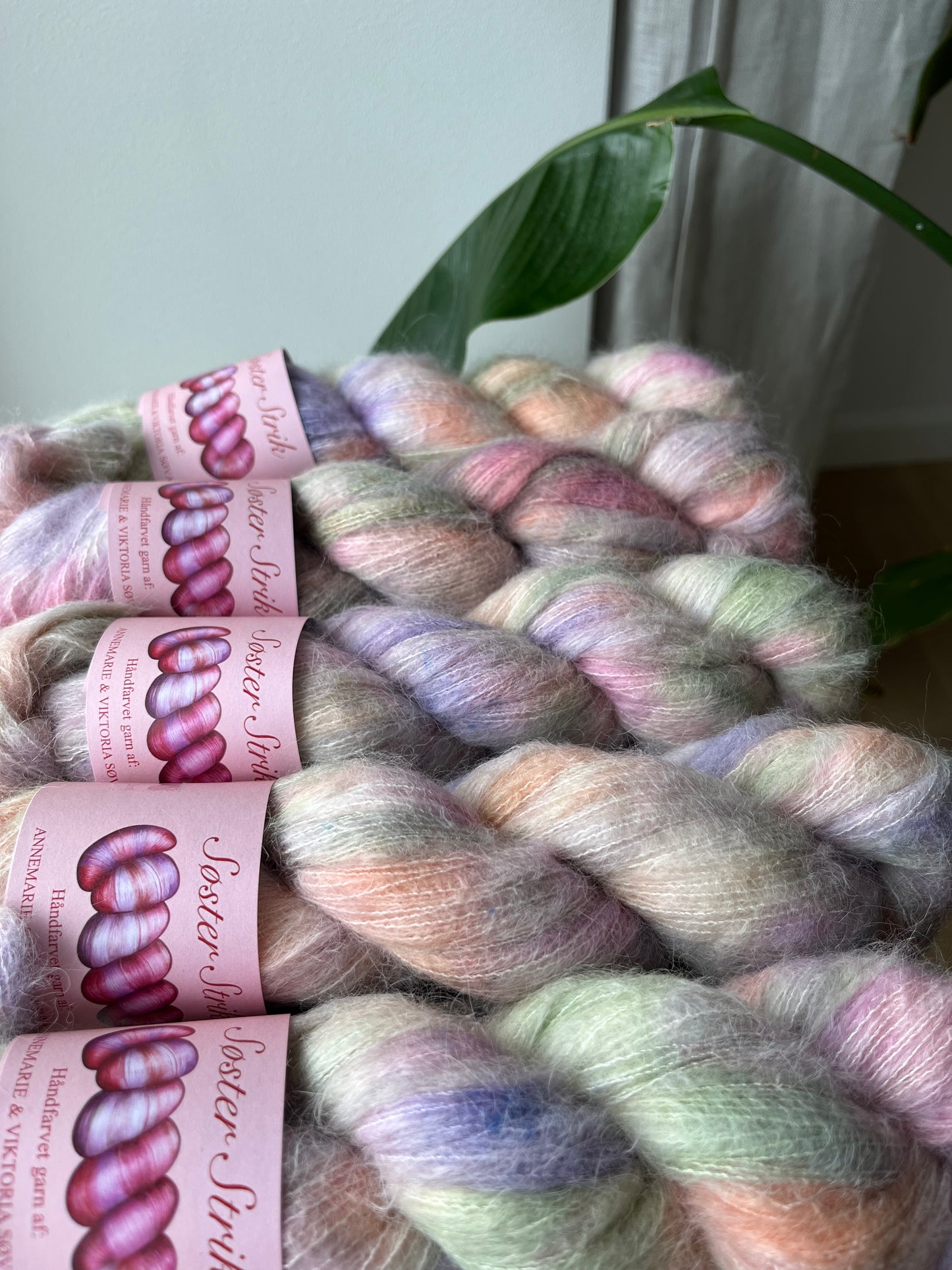 'Marcipanæg' - lace 400 m / 50 g.