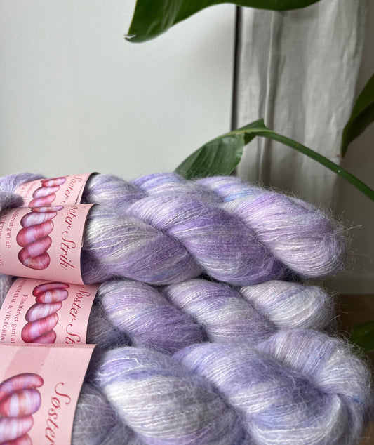 'Syren' - lace 400 m/50 g.