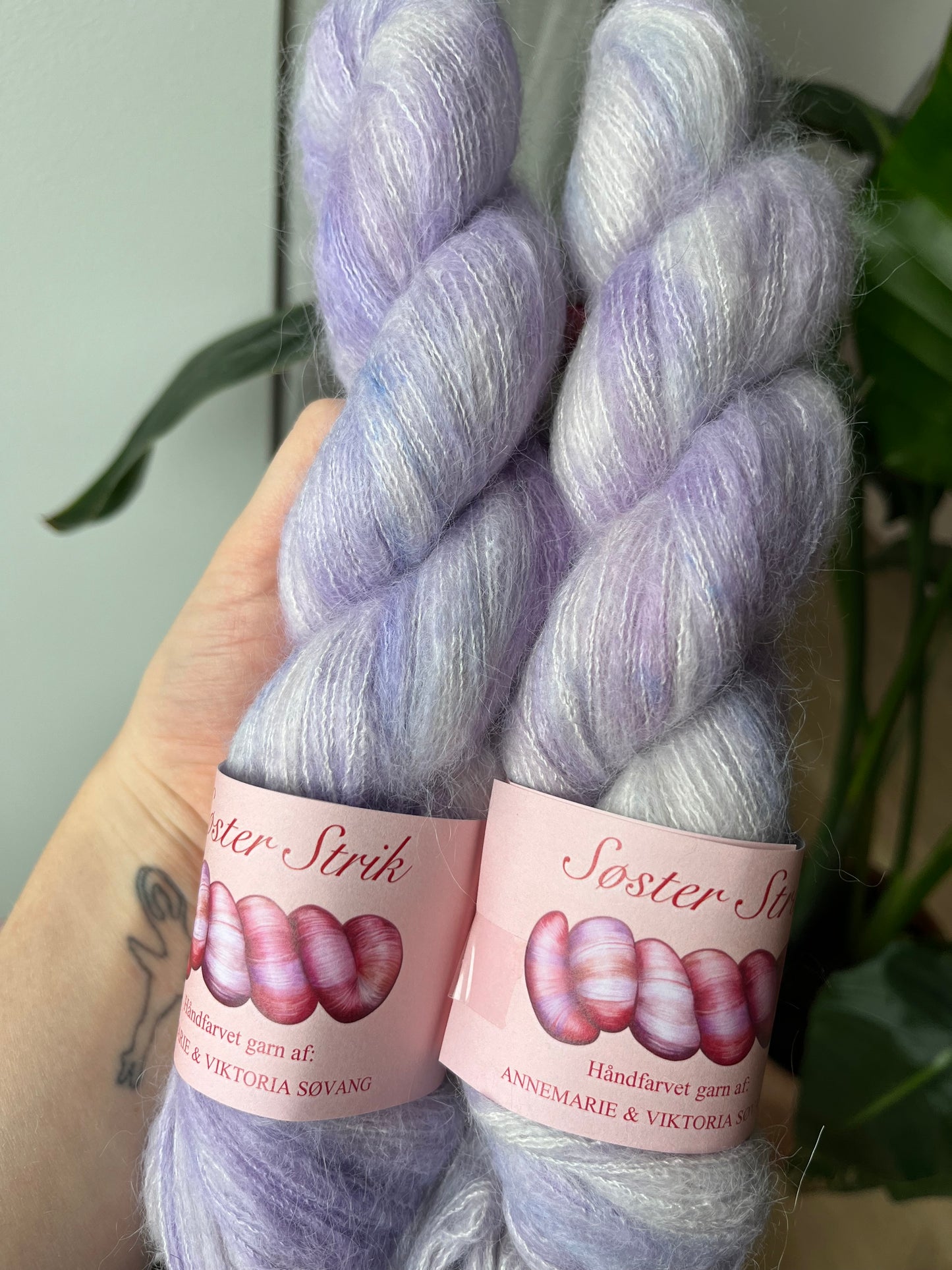 'Syren' - lace 400 m/50 g.