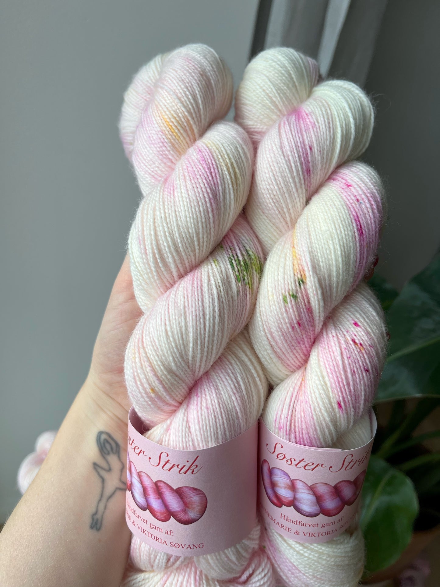 'Æbleblomst' - Sock 425m/100g