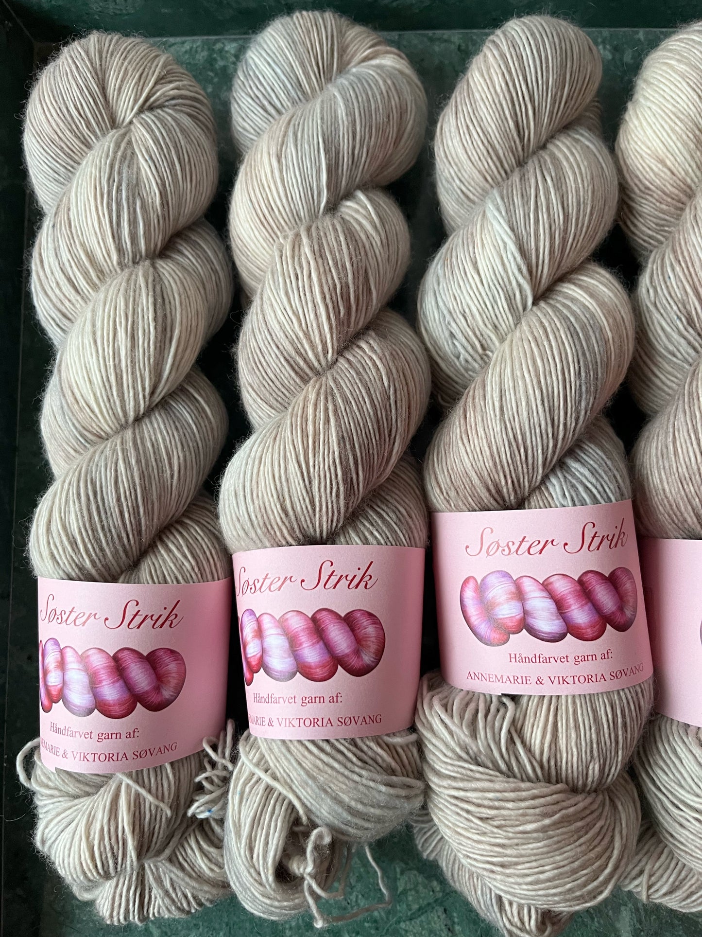 'Gråvejr' - Merino singles 366m/100g.