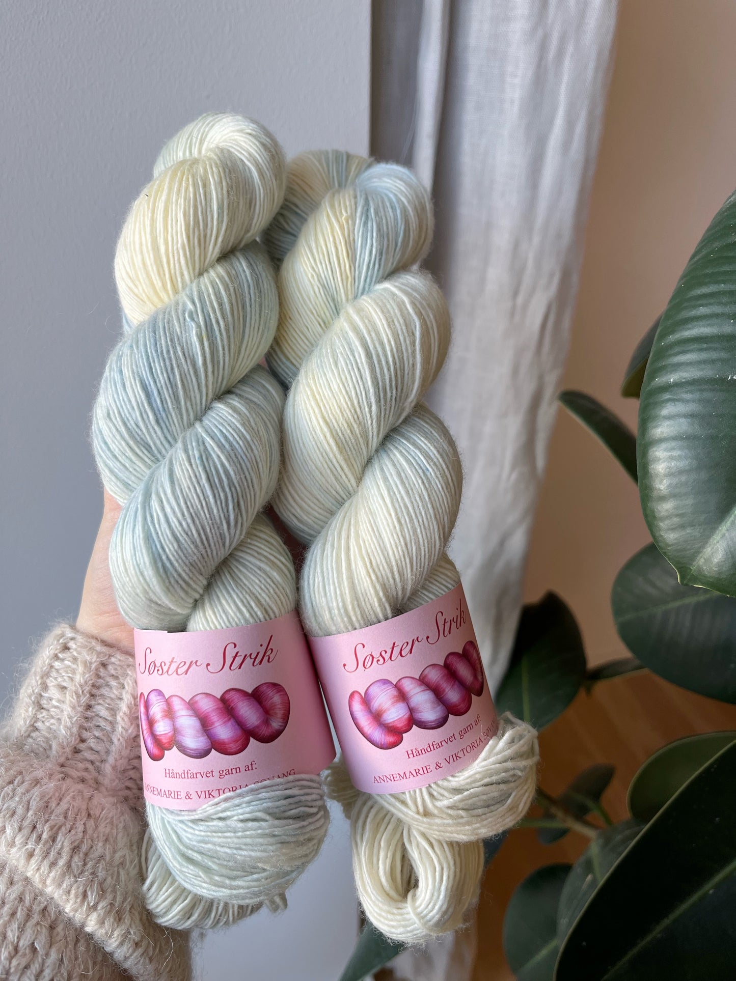 'Lysere tider' - Merino singles 366m/100g.